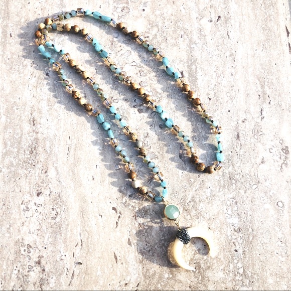 *LAST ONE* NEW IVORY Crescent Moon Boho Necklace - Picture 9 of 13